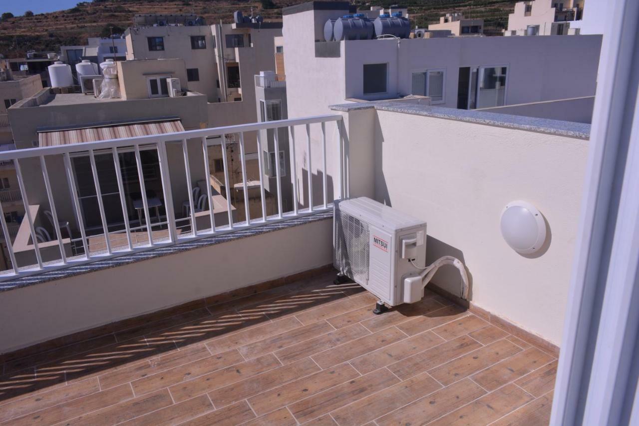 D Bay Apartments San Pawl il-Baħar Kültér fotó